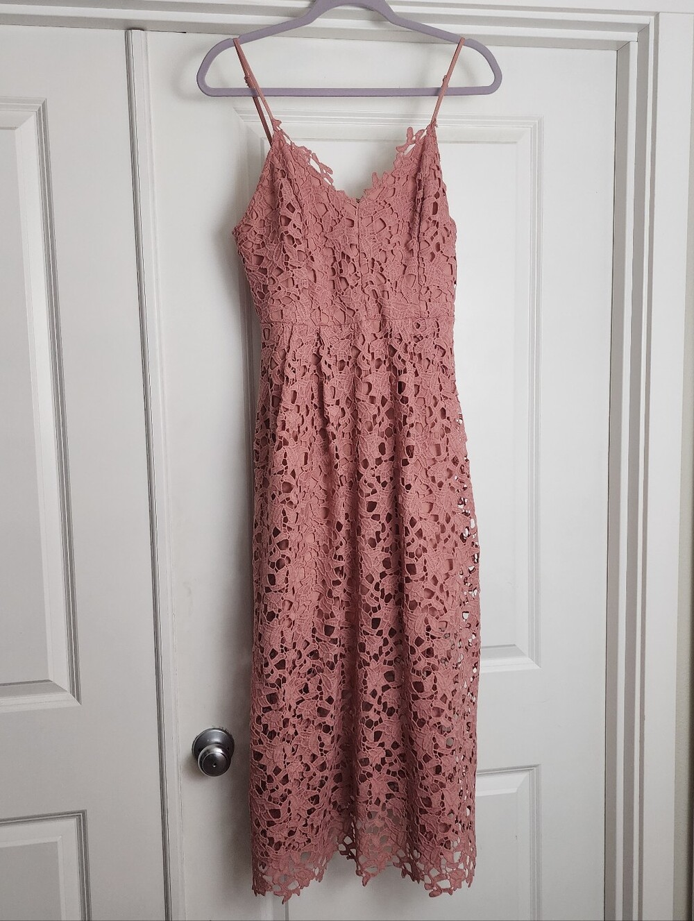 ASTR Lace Midi Dress in Dusty Rose